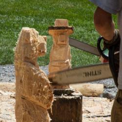 Chainsaw Carving Maggie Valley NC
